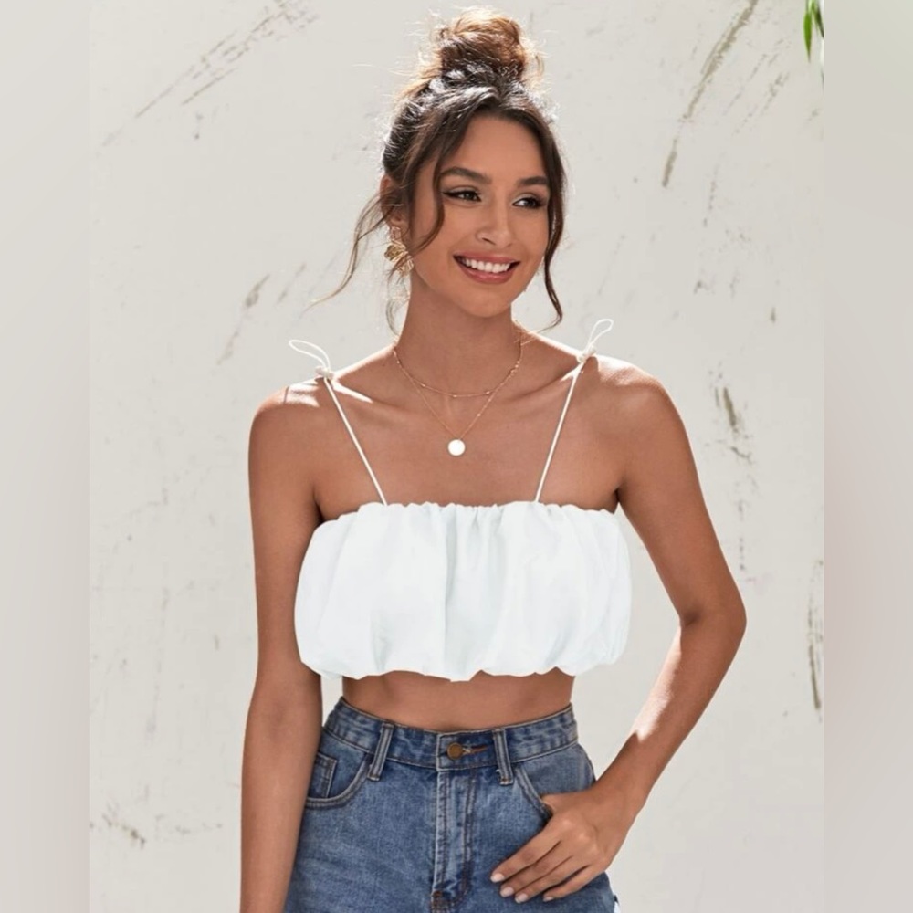 💕 White Ruffle Spaghetti Strap Crop Top - MEDIUM